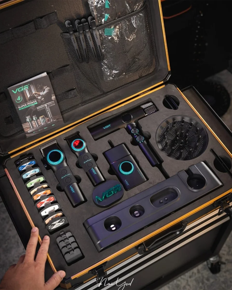 STEPLESS PRO 4 IN 1 - MUSCULAR - PROFESYONEL TIRAŞ SETİ